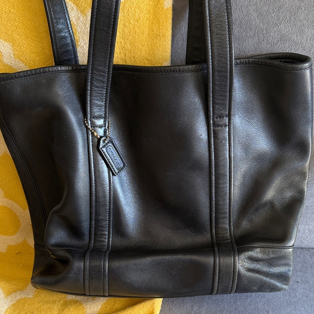 Coach Black Leather Tote Bag - Picture 2 of 4